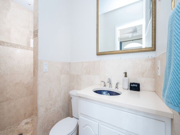 Luxury Villa Retreat 5_Bedroom - Spacious & Comfortable Accommodation